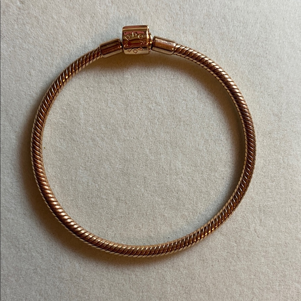 Pandora Moments Rosegold Slim Snake chain Bracelet